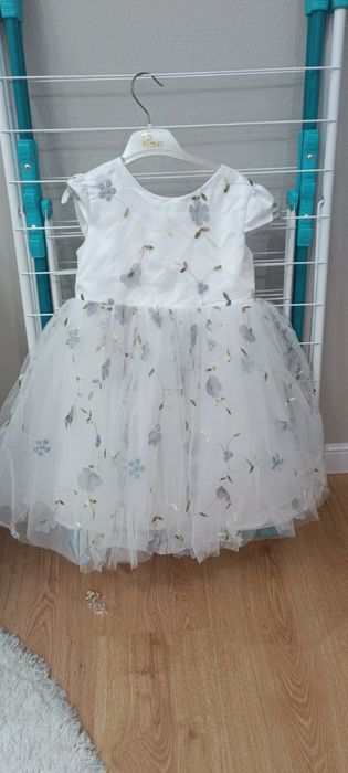 Продам платье детское