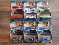 Комплект колички Hot Wheels Ford Mustang