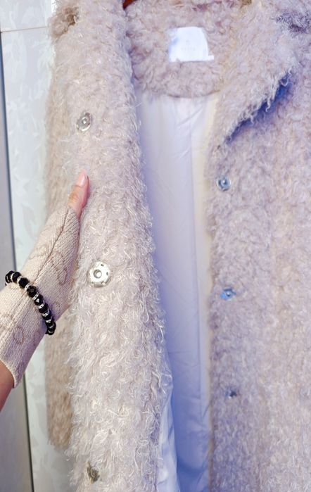 Палто с естествен косъм от лама