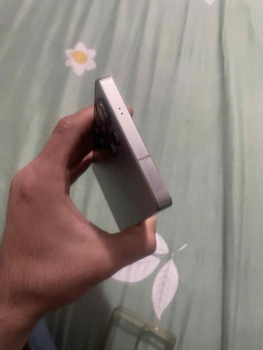 Vand Samsung S25 Ultra de 512 GB,, cumparat de la Flanco cu factur