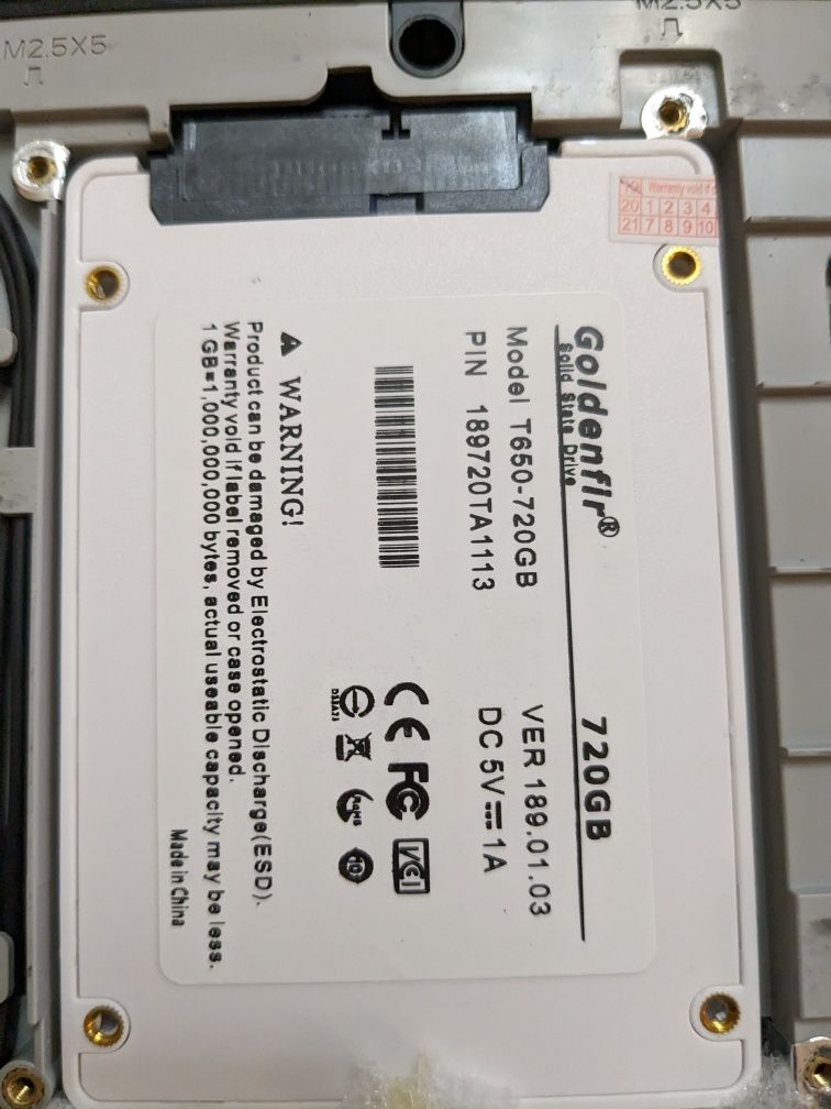 Лаптоп Dell Latitude e5520- Core i5; 12 GB RAM; 720 SSD
