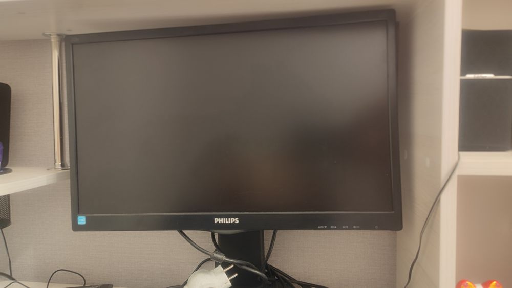 Монитор Philips 22 duym диагональ 22 дюйма