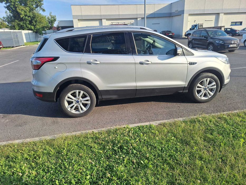 De vânzare: Ford Kuga 2019  1.5 Benzină 156.000 km Istoric -TiriacAuto