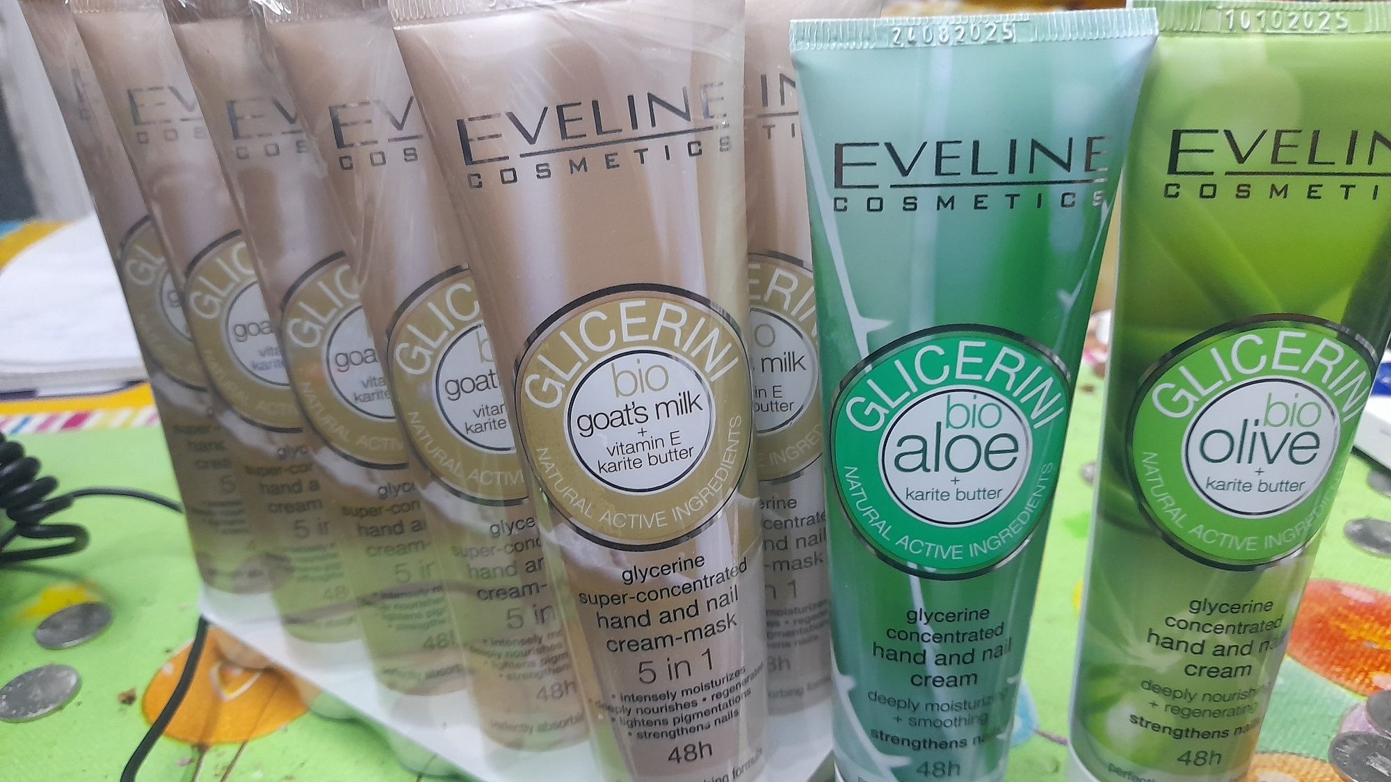 Kit îngrijire maini 3 creme cu Eveline glicerina