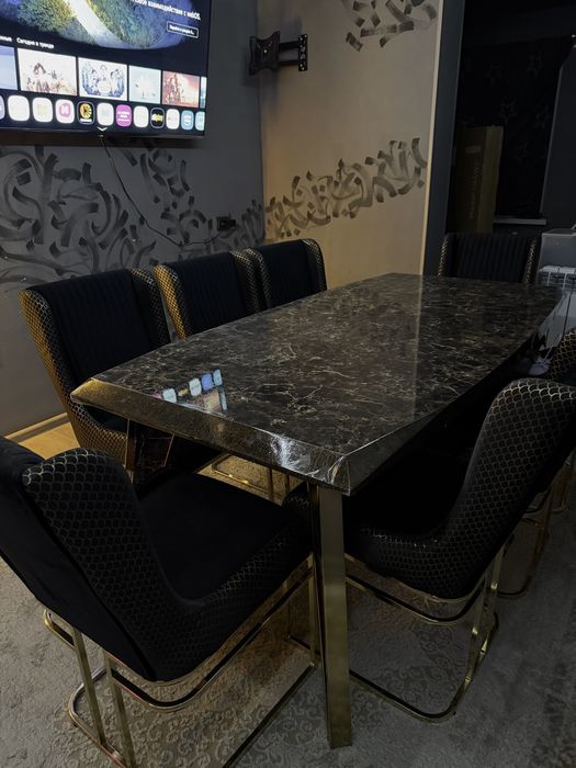 Стол со стульями (президент формат)