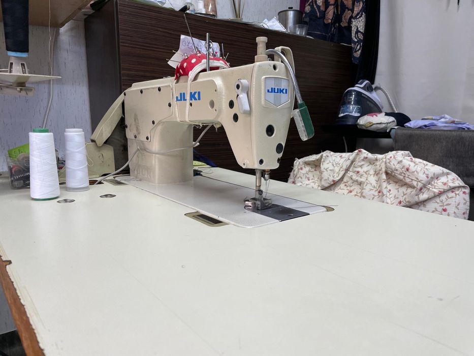 Masina cusut si triplok