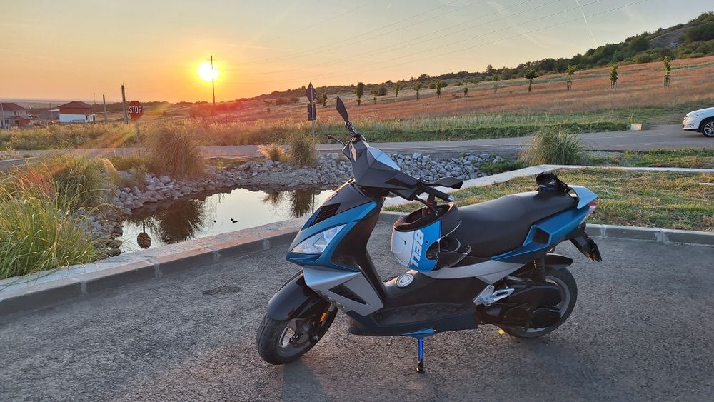 Scuter peugeot speedfight 3. 2T .49cc