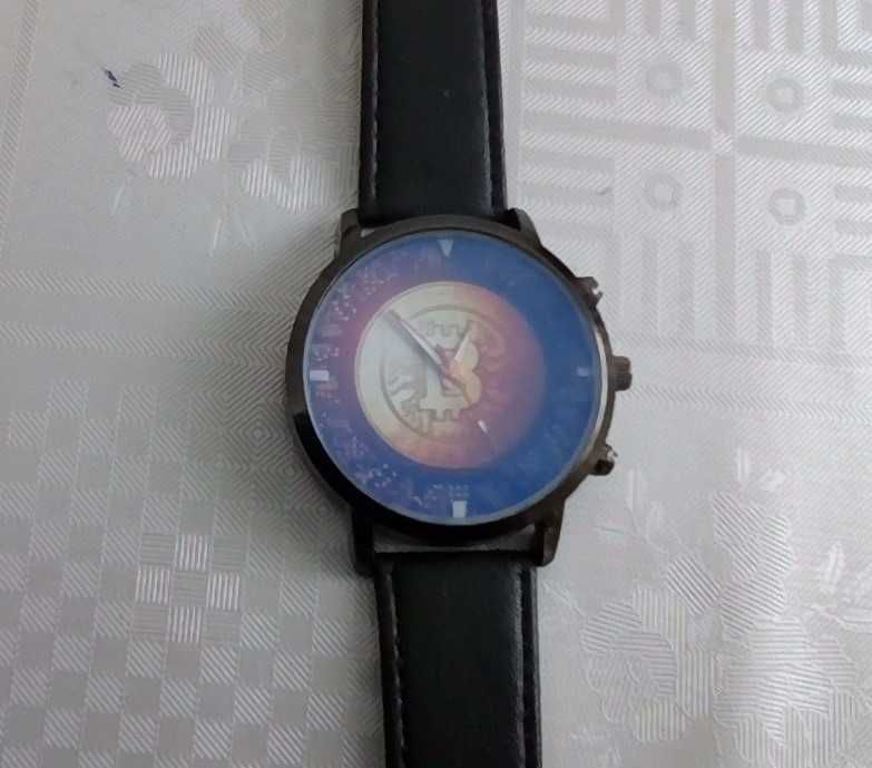 Продам мужские часы. простые но очень красивые!)