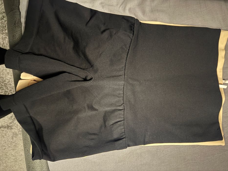 Ластично стягащо бельо