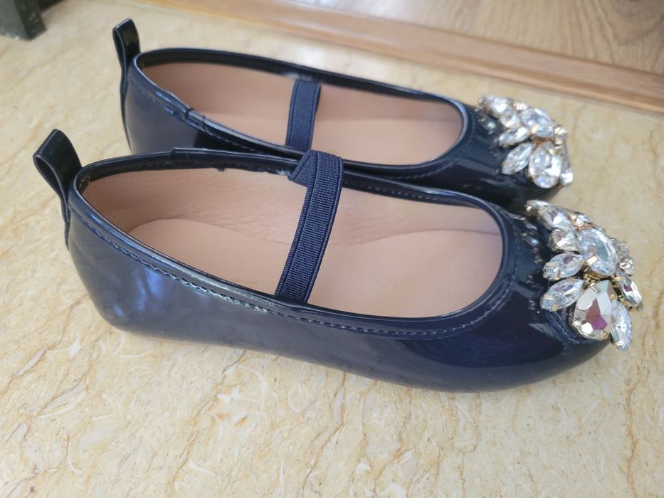 Pantofi/balerini eleganti fetita marimea 28 (17cm)Bata/original marine