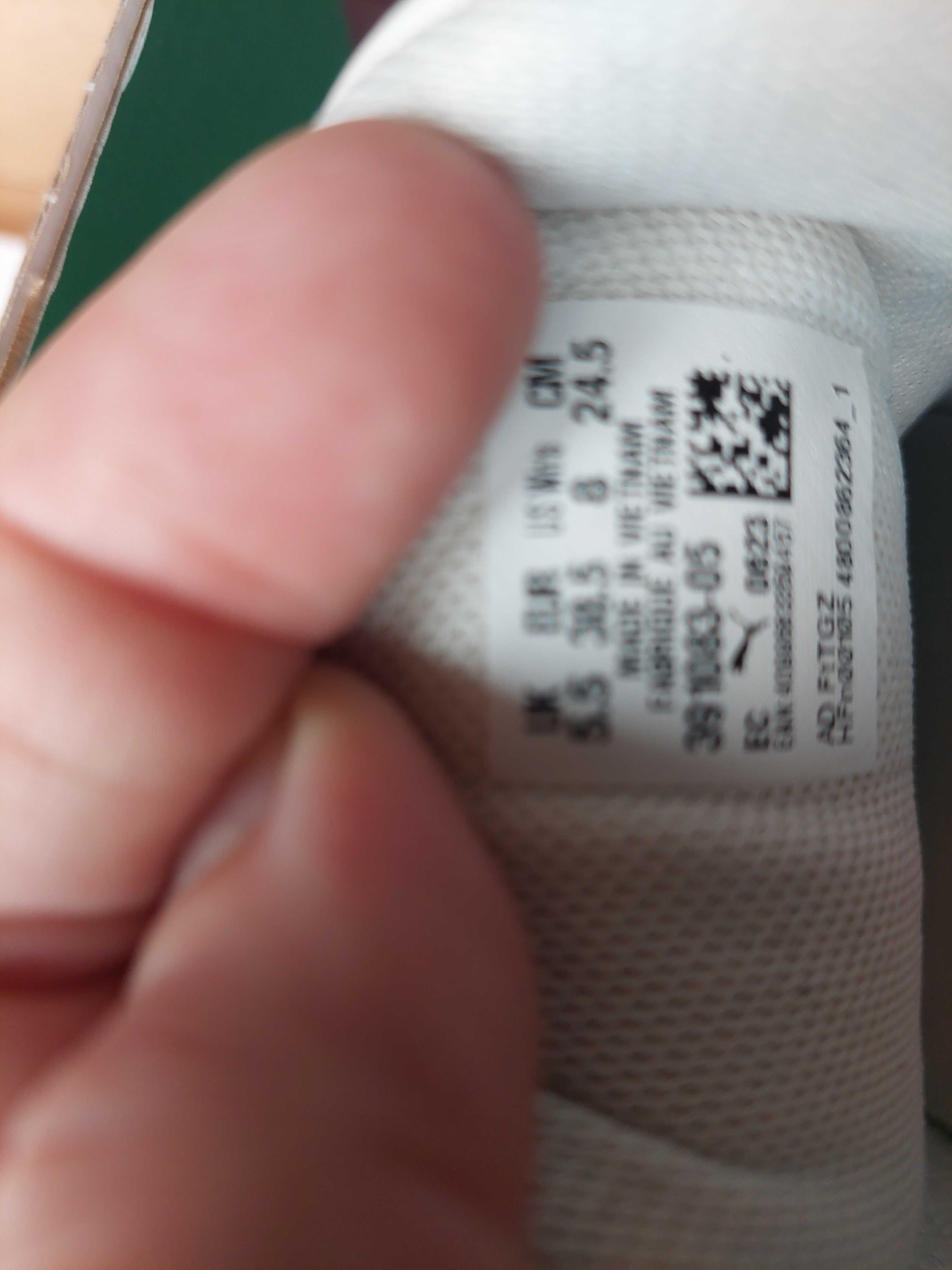 Оригинални дамски Puma бели ,кожени,платформи ,зимни Пуми