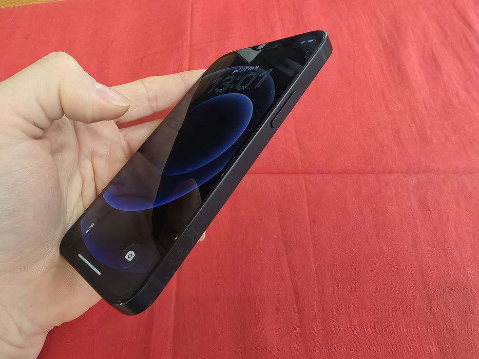 -Iphone 12Mini, 128Gb, 4Ram, bat: 95%, Negru, stare foarte buna, doar