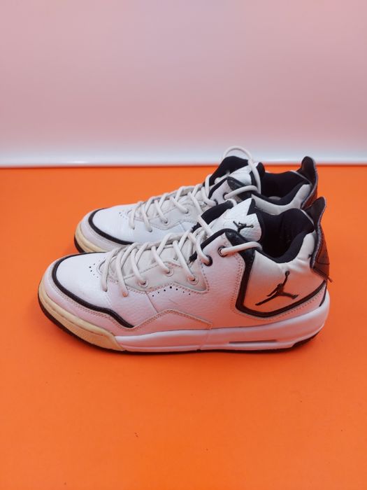 Jordan Courtside 23 номер 38 Оригинални кецове