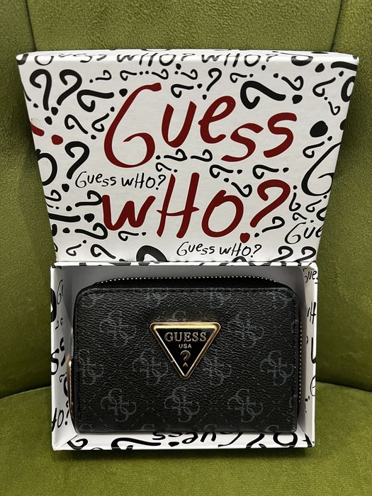 Portofel dama Guess culoare inchisa