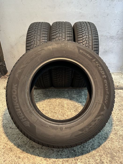 Гуми 215/70/16 HANKOOK Icept Evo Winter