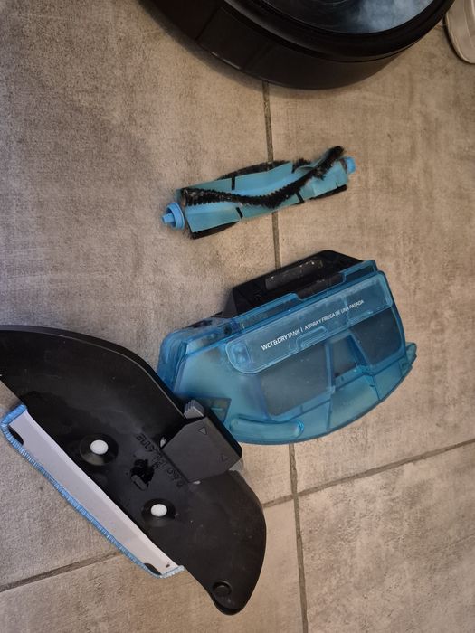 Aspirator robot Conga 6090