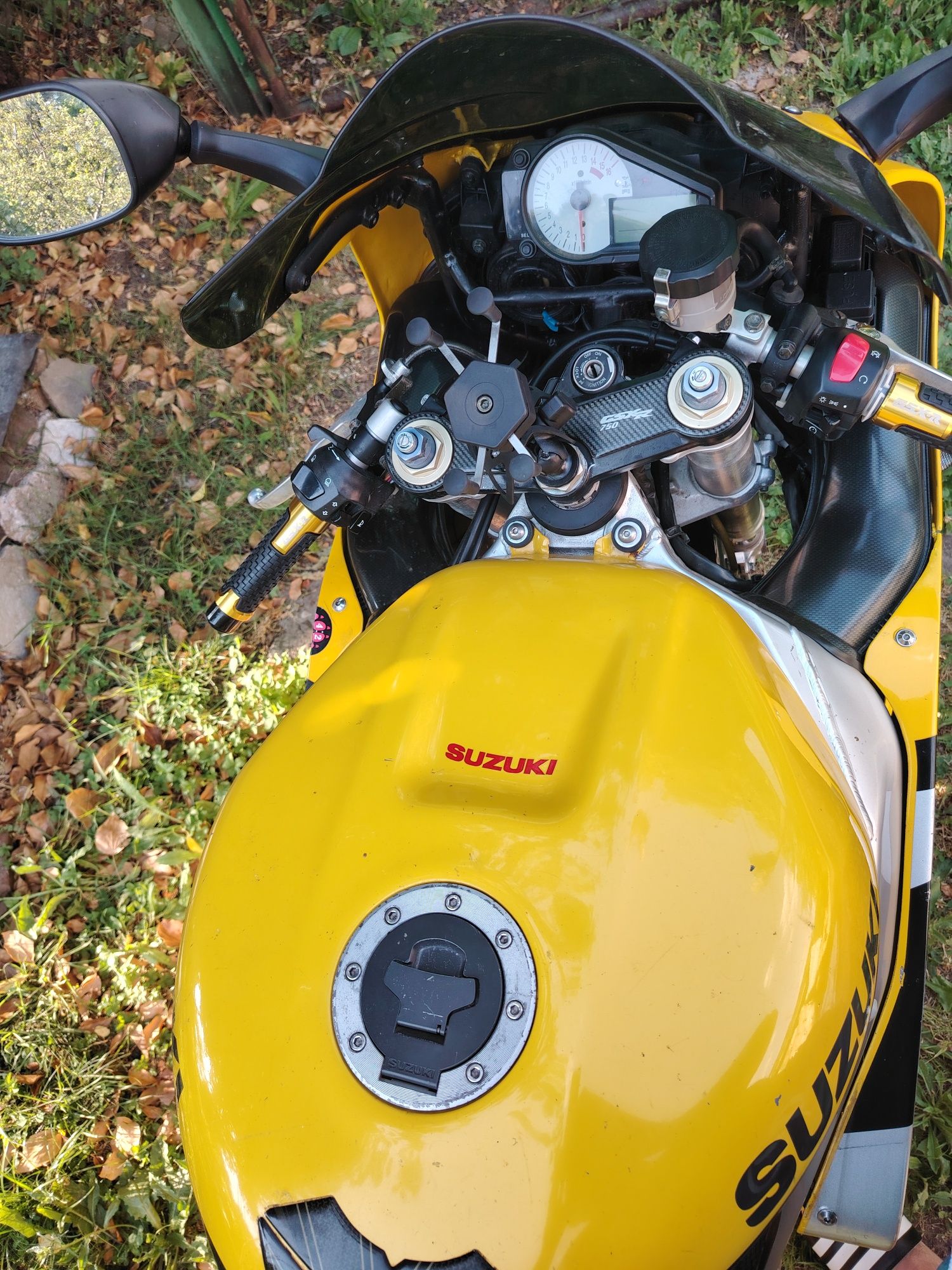 Suzuki gsxr k2 750