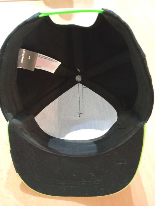 Шапка с козирка Minecraft -14 лв. нова, с етикет