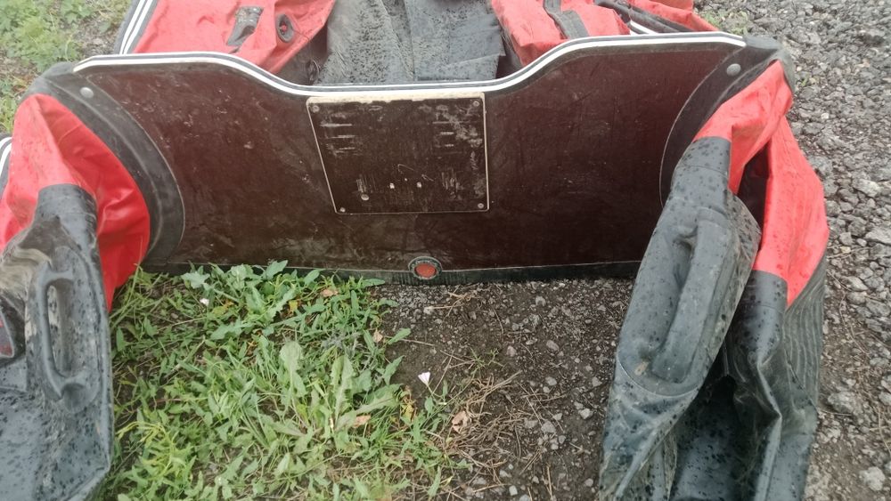 Продам надувную лотку без Двигателя