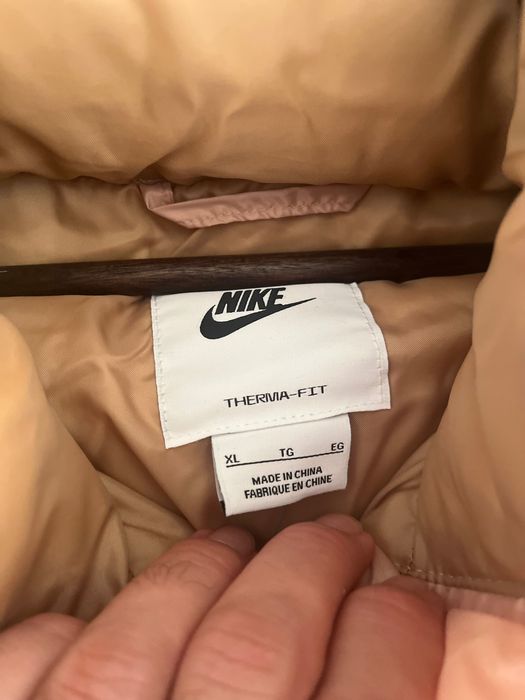 Ново Дамско Зимно  Яке Parka Terma в бежов цвят Nike.DH4081-400