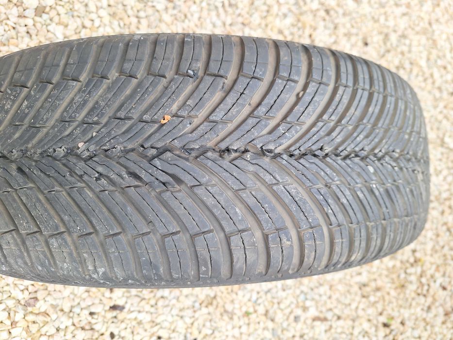 2 чифта Гуми Continental и Pirelli