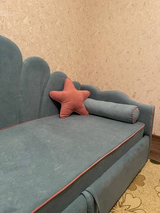 Детская кровать-диван "Ракушка"