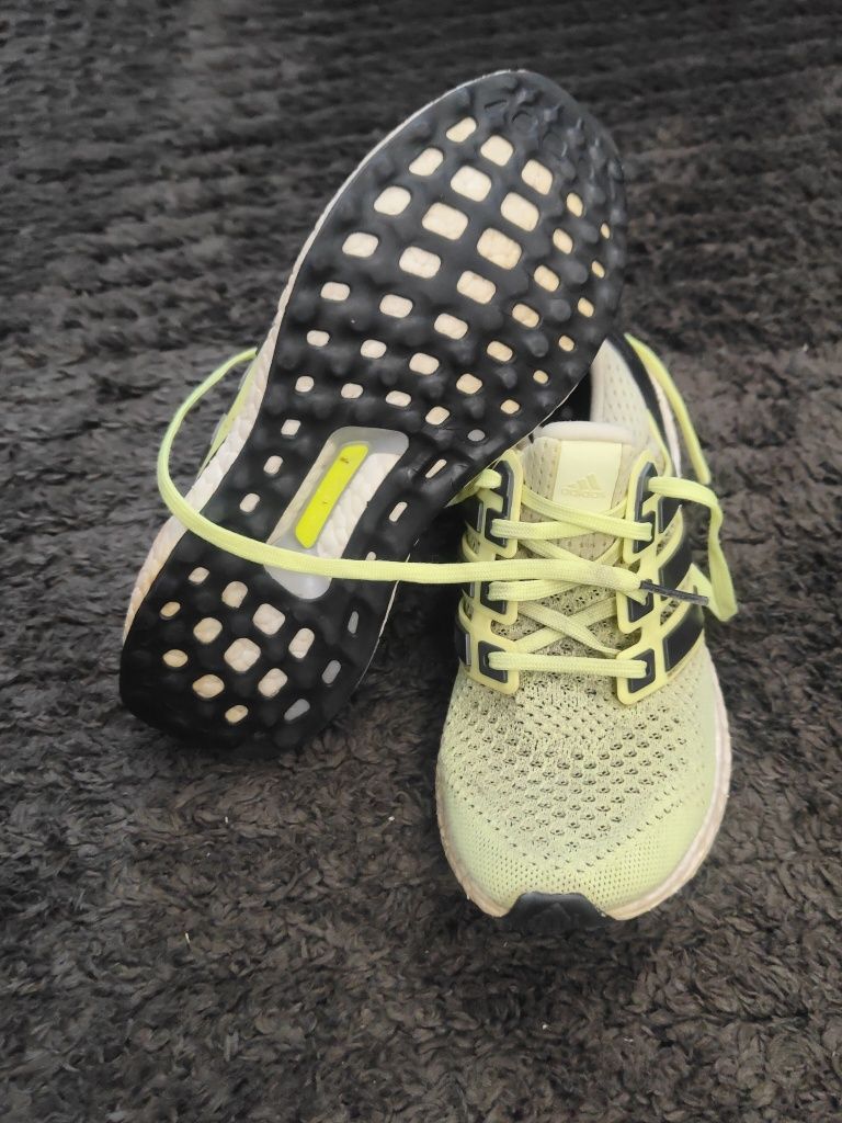 Маратонки Adidas