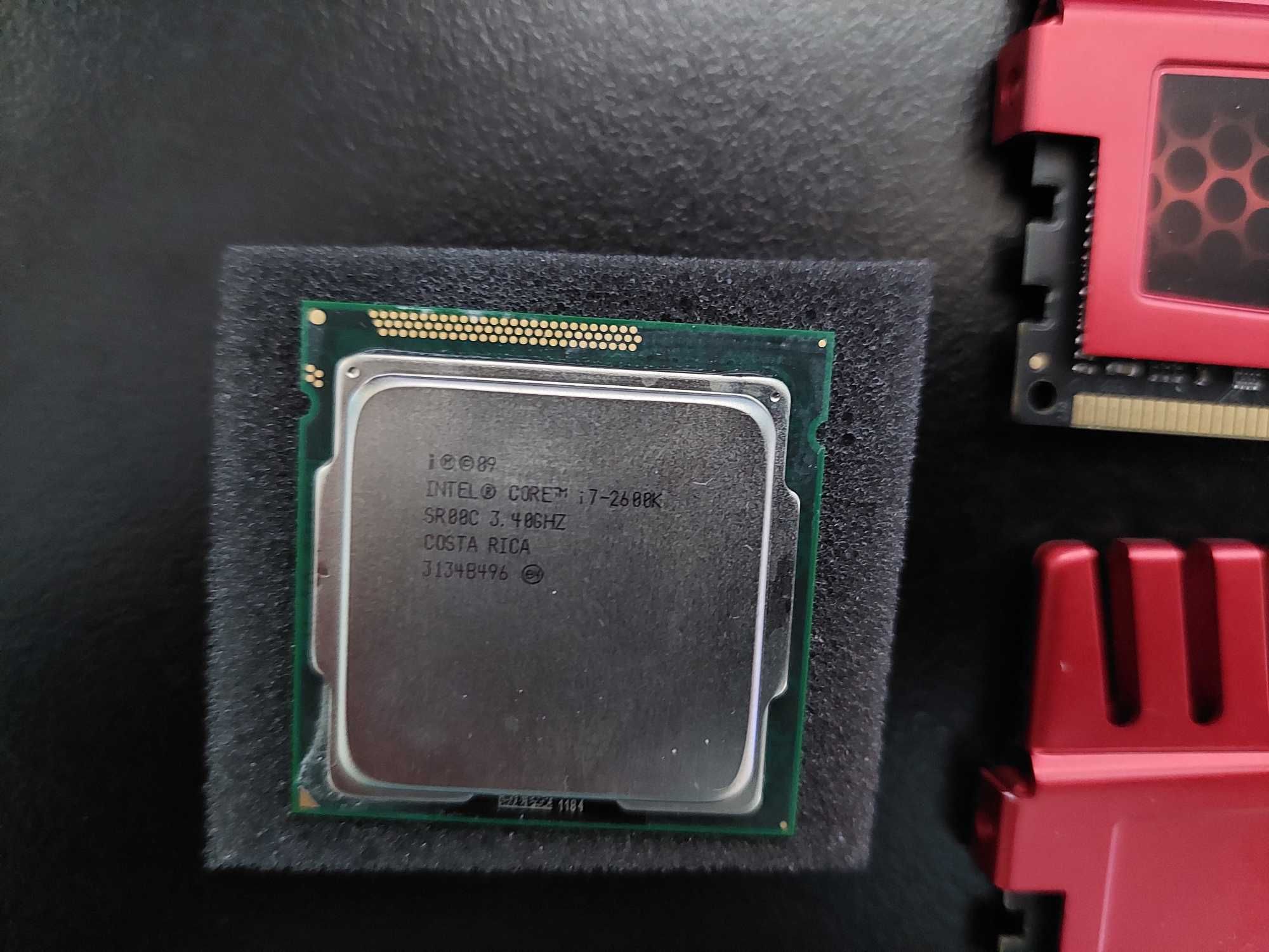 Intel i7-2600k + 2x4(8GB) ram Corsair DDR3