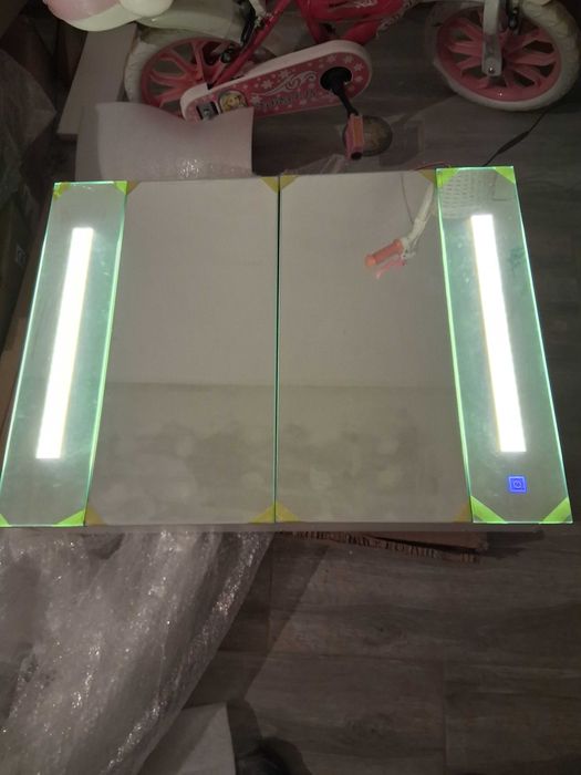 Dulap suspendat baie