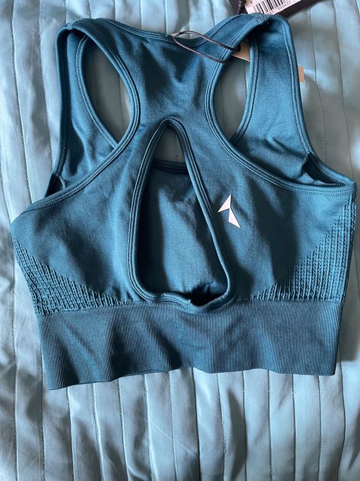 Спортен топ ,размер М