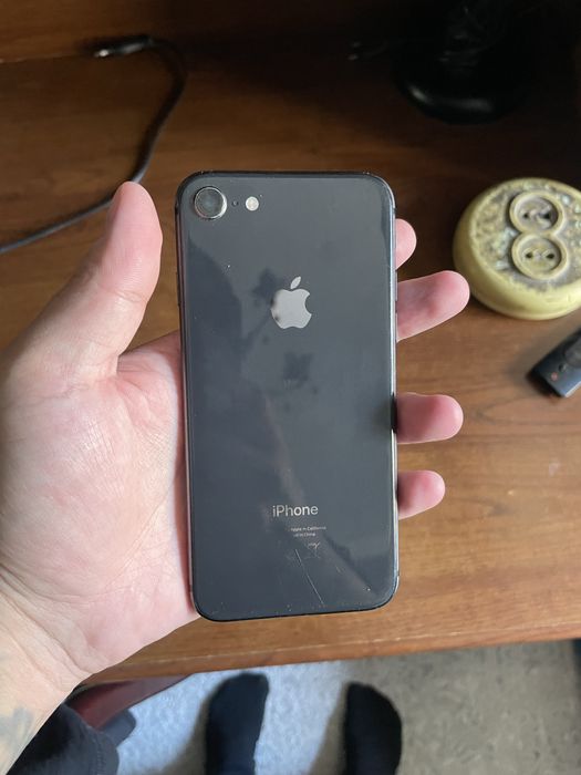 Iphone 8 64 eac в хорошем состяни