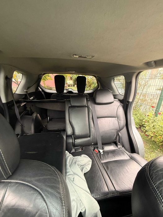 Mitsubishi Outlander 2.0 Di-D Instyle 4WD 7Locuri
