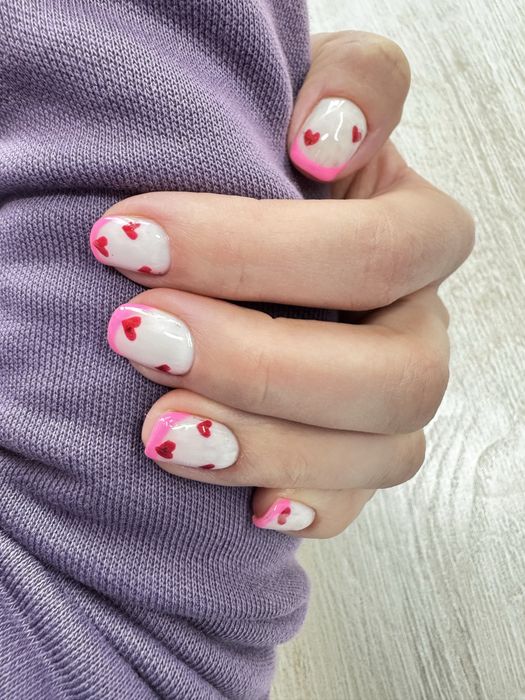 Мастер nail индустрии приглашает прекрасных дам на маникюр педикюр