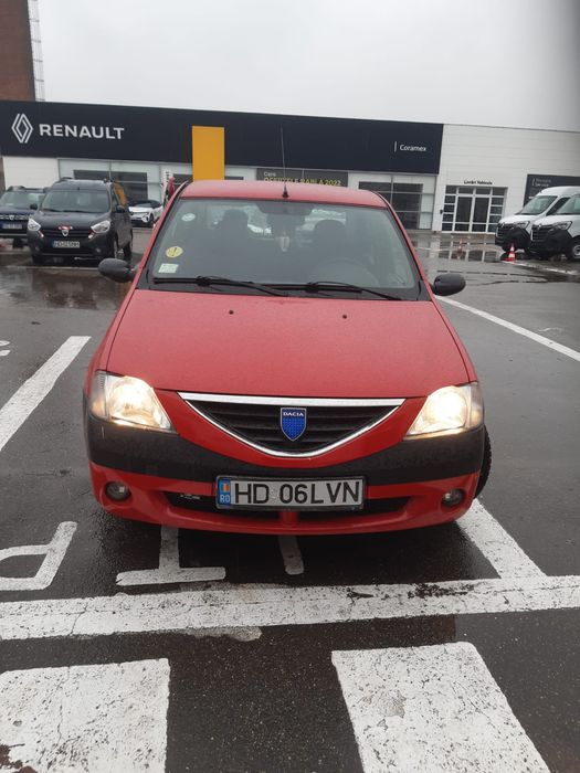 Vând Logan 1.4 benzina .70 000 km