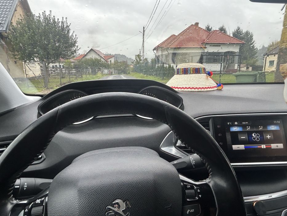 Peugeot 308 2015