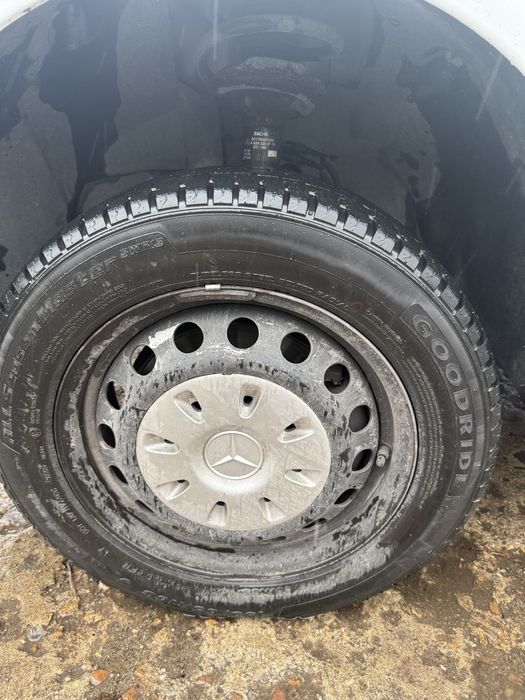 4бр зимни гуми 195/65/16c бусови гуми