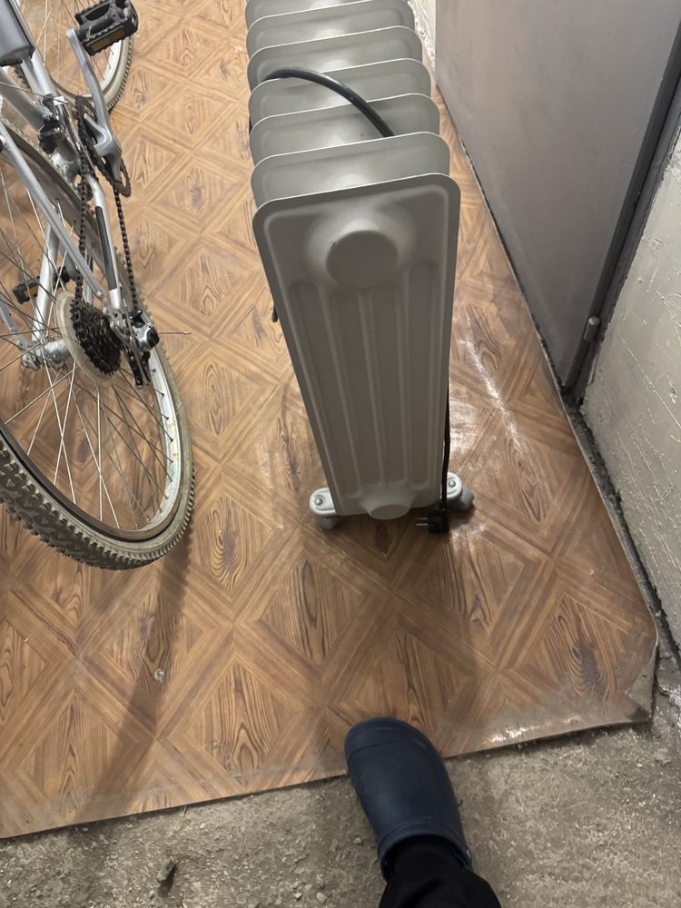 Маслен радиатор на Tesy 2500w
