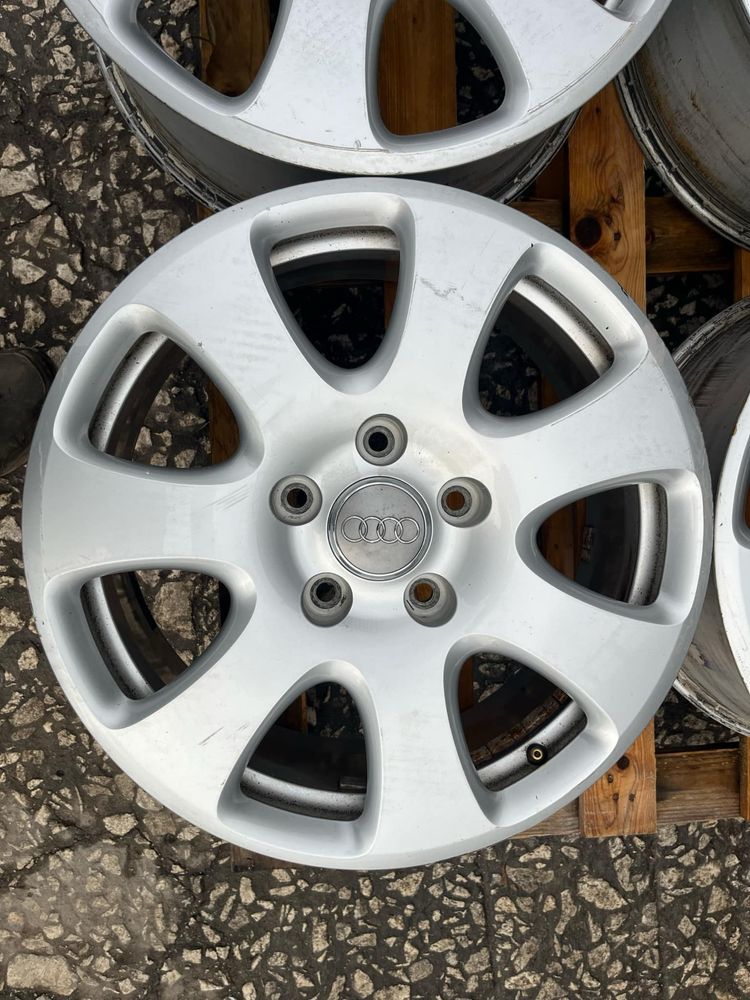 18'' оригинални джанти Audi Q7 Touareg et53 4L0601025E 7,5j 5x130 н118