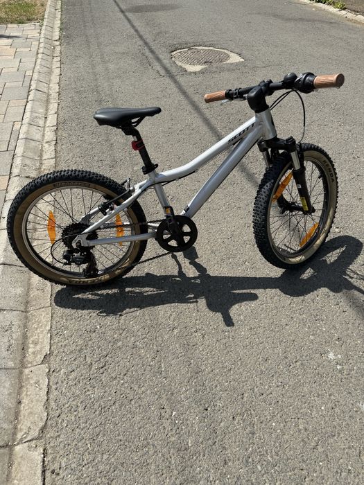 Bicicleta Scott Scale pt. copii marimea 20.