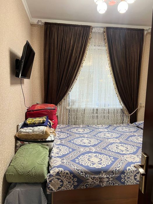 3 xonslu uy srochna sotiladi