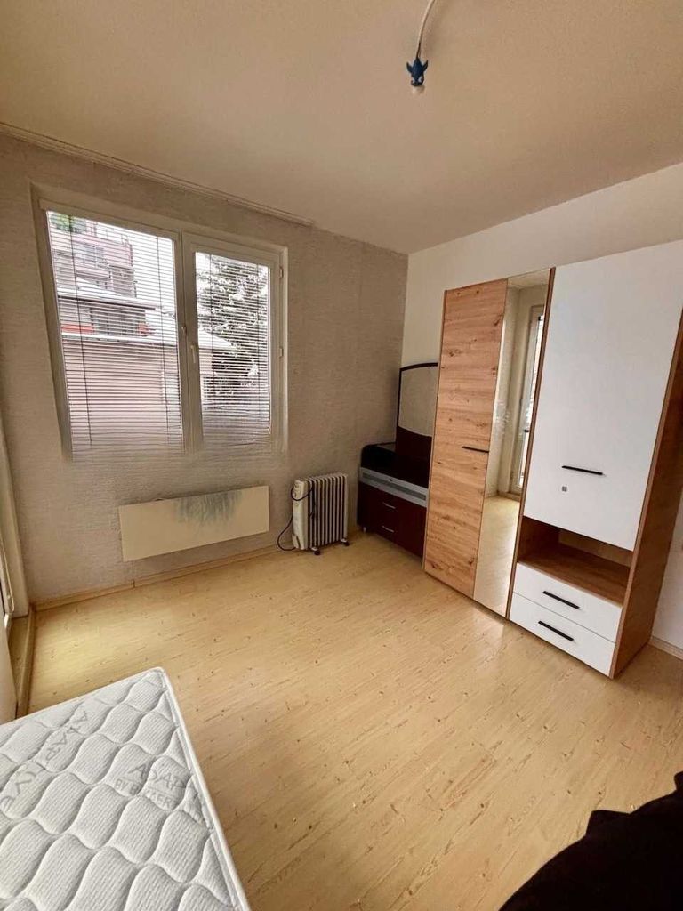 Дава се под наем Тристаен апартамент в София, Лозенец - 102 кв.м за 1100 € - Снимка #9