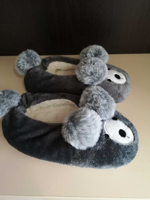 Коледна украса - лампички, календар, декорации,