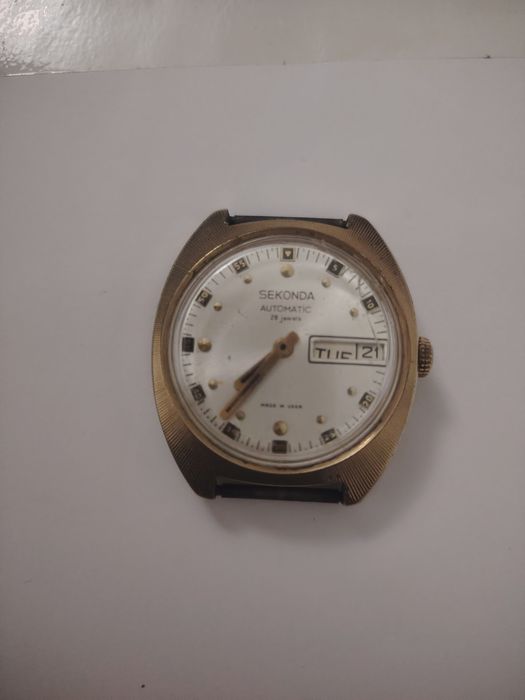 Продаётся ручные часы