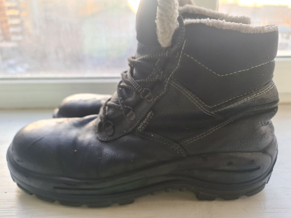 Спецобувь. Ботинки с металлическим подноском зимние