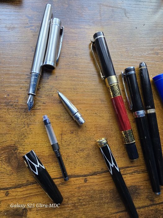 Vând set de 6 stilouri chinezești