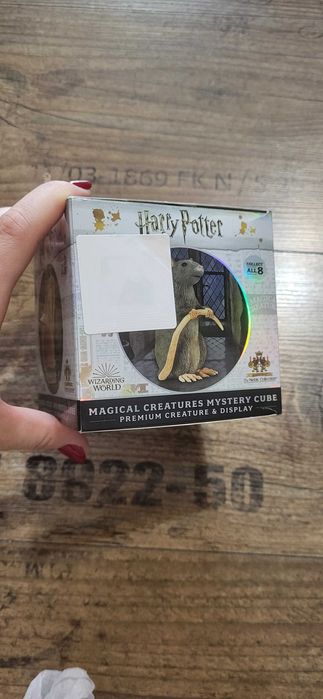 Harry Potter Mistery cube premium creature and display