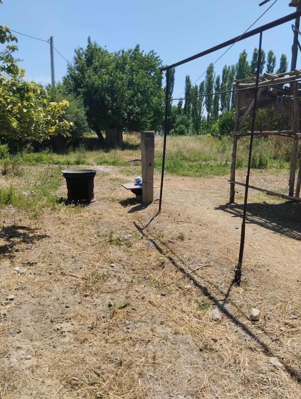 Uy Quyichirchiq tumanida