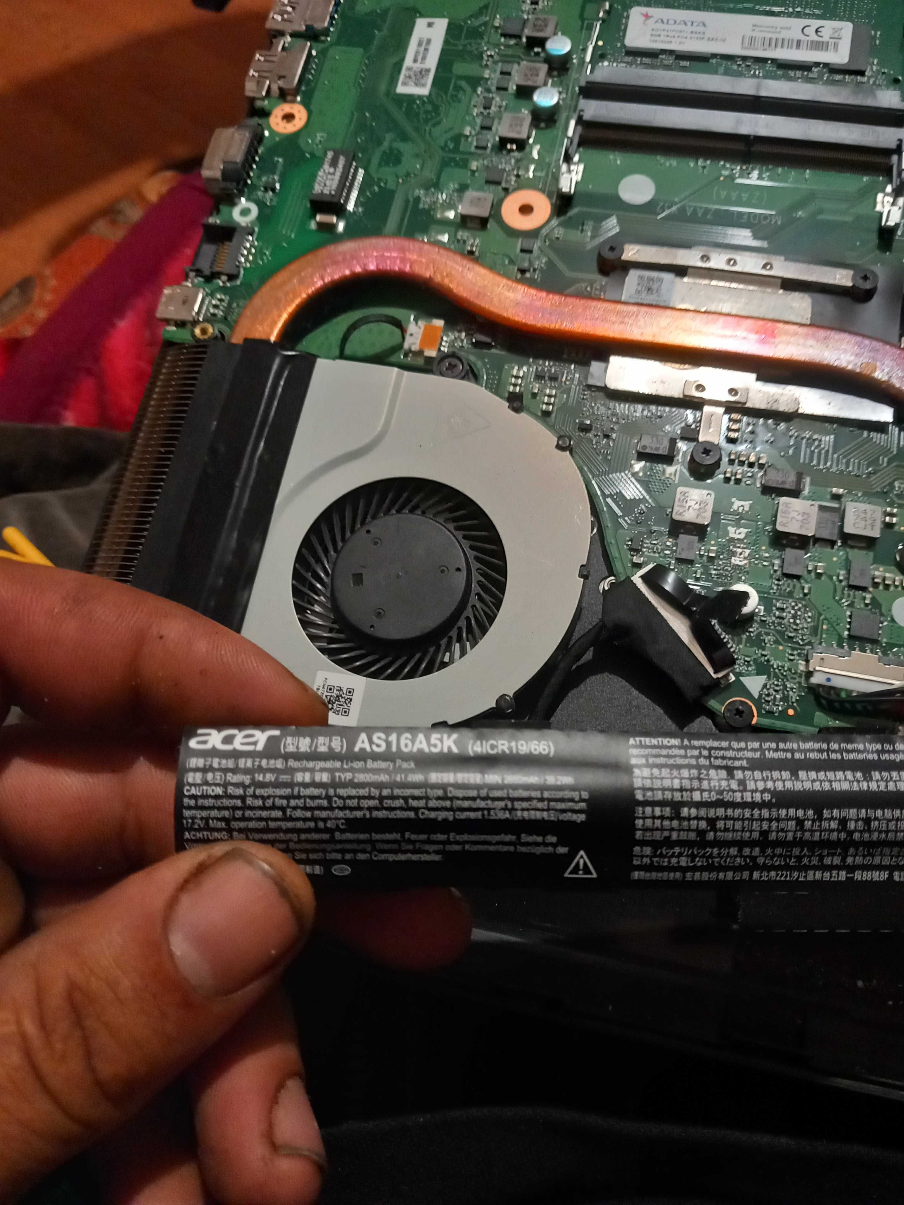 Reparati laptop,calculatoare ,telefoane