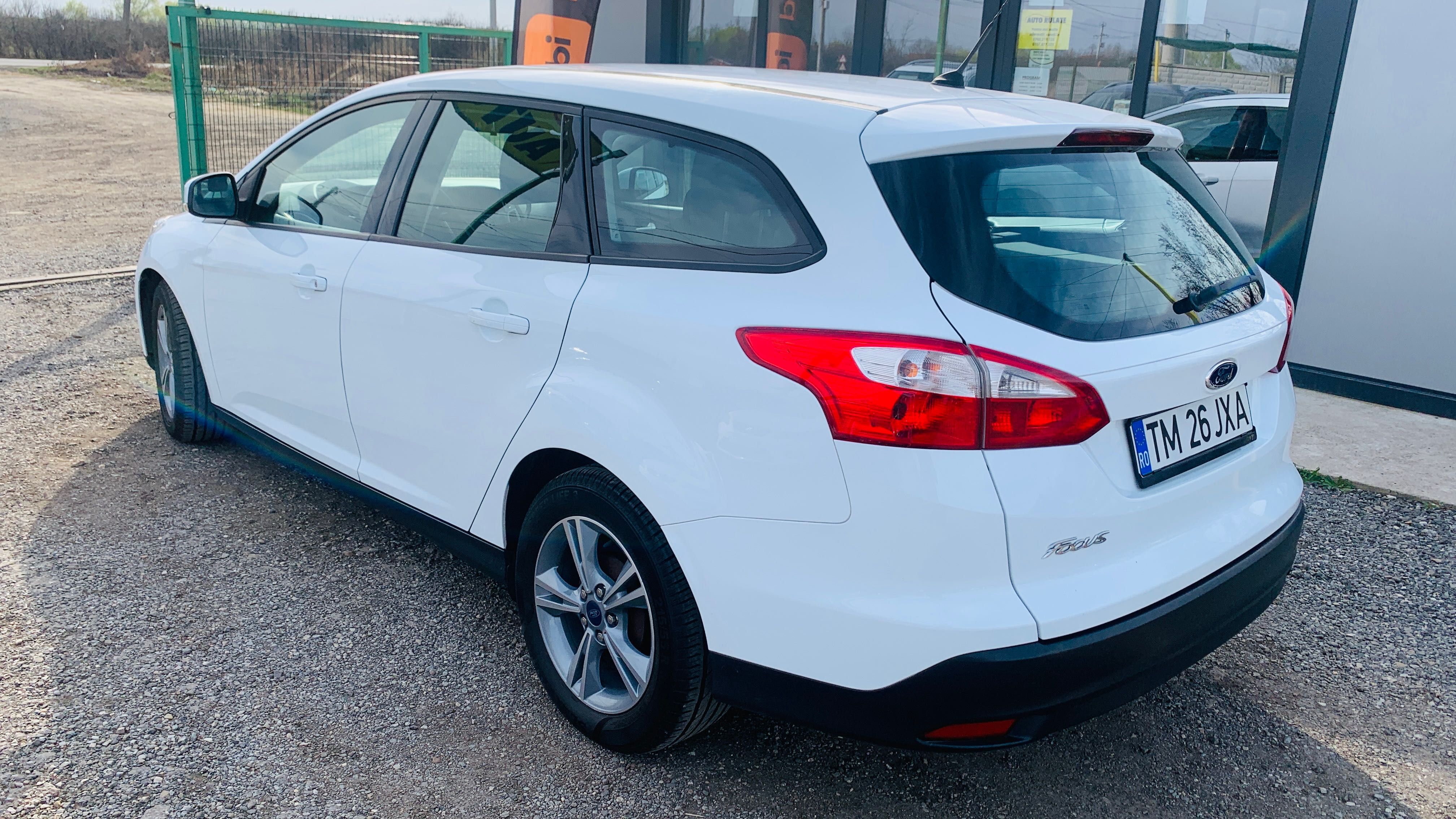 Ford Focus 3 Turnier/Combi 1.6 TDCi EURO 5 * An: 2013 / INMATRICULAT *