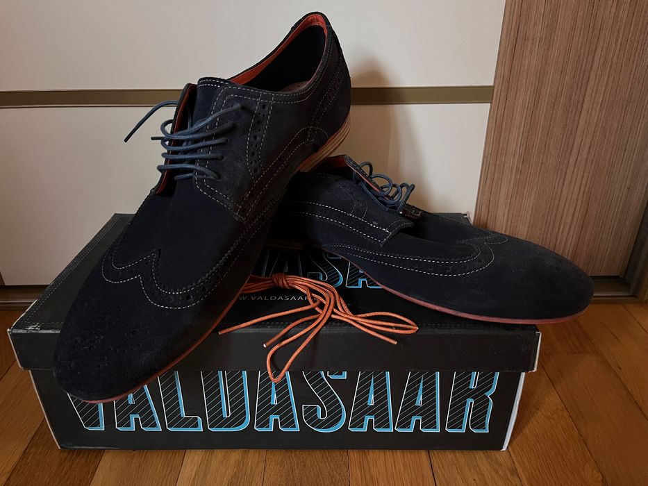 Нови мъжки обувки